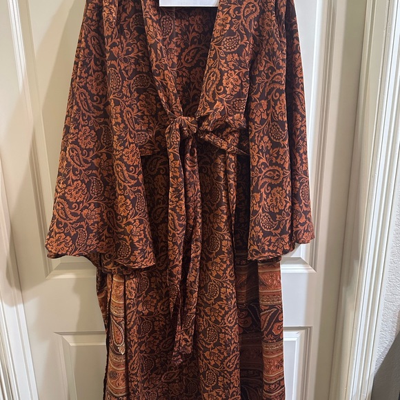 Kantha Bae Spellbound Kimono - Picture 2 of 4